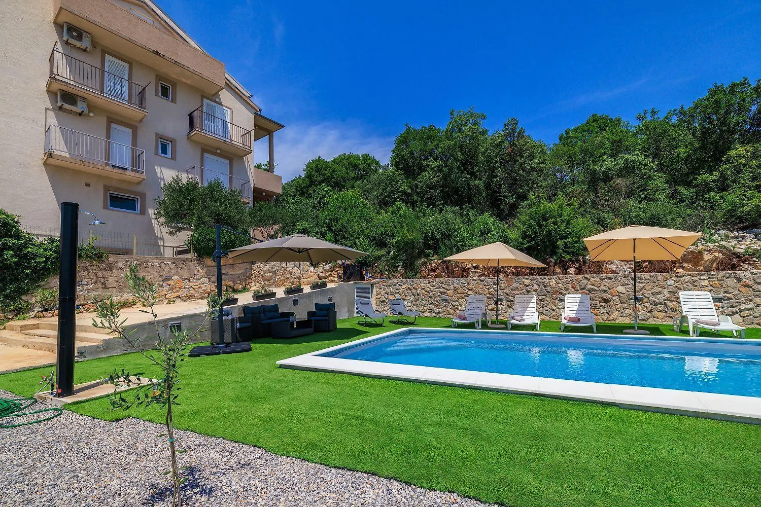 Komfortables Apartment Nur 350 Meter Zum Strand Mit Meerblick, Pool, Aussendusche Dramalj Croatia